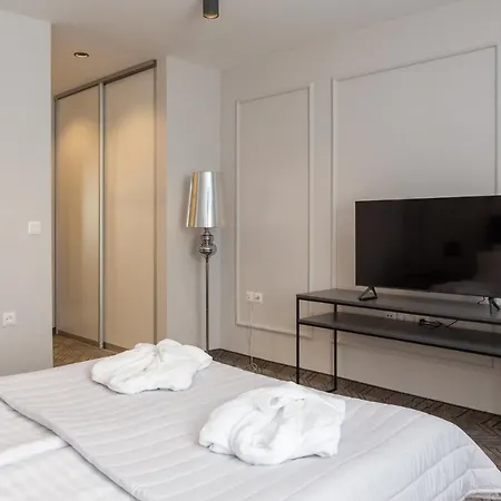 Zlatni Rat Hotel Bol