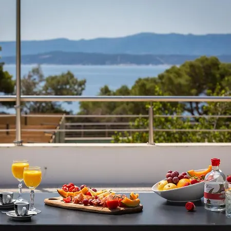 Zlatni Rat 4*