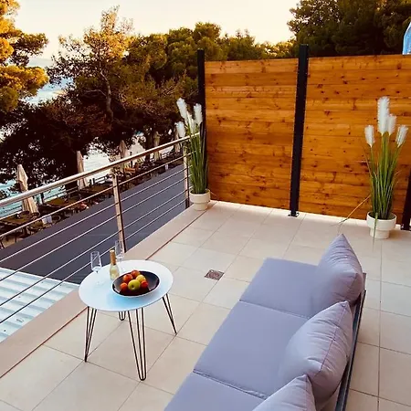 Zlatni Rat Hotel Bol