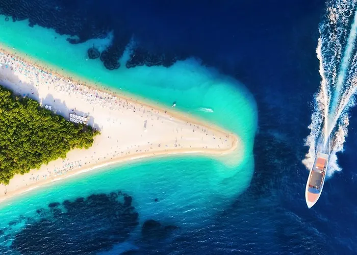 Hotel Zlatni Rat 4*