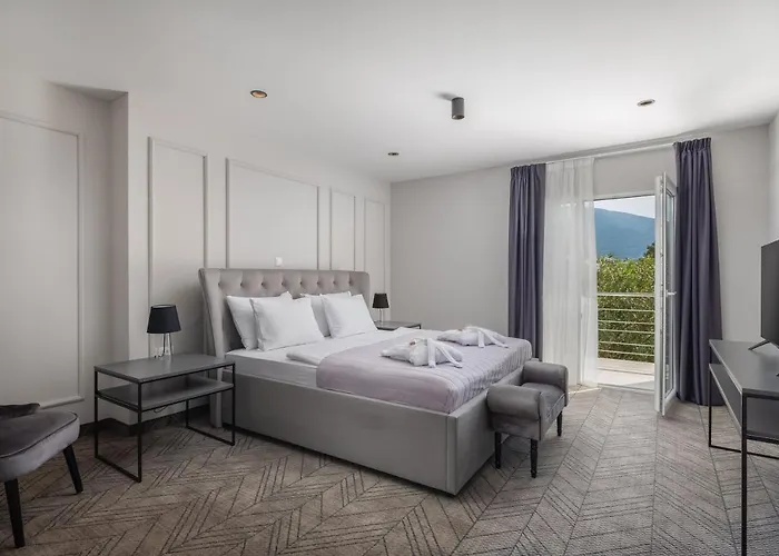 Zlatni Rat Hotel Bol