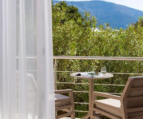 Zlatni Rat 4*