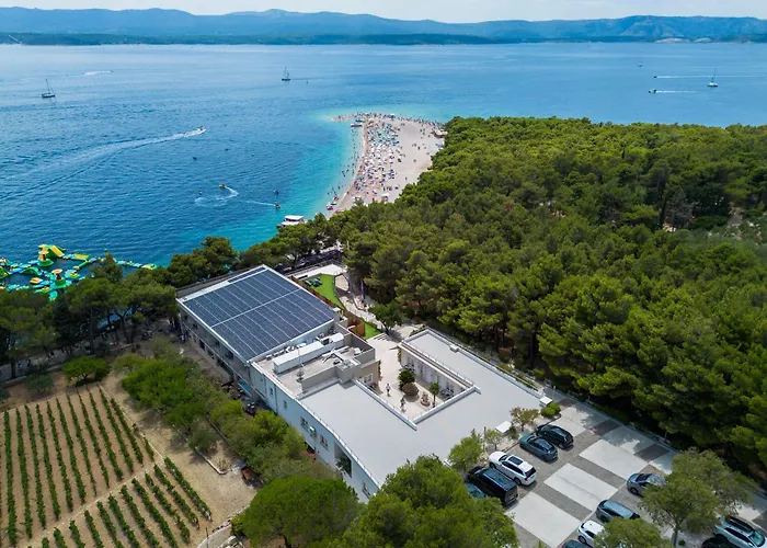 Zlatni Rat Hotel Bol