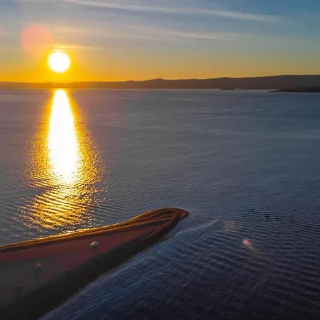 Zlatni Rat Hotell 4*