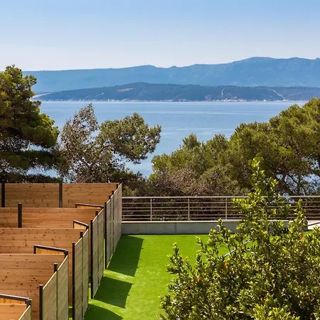 Zlatni Rat 4*