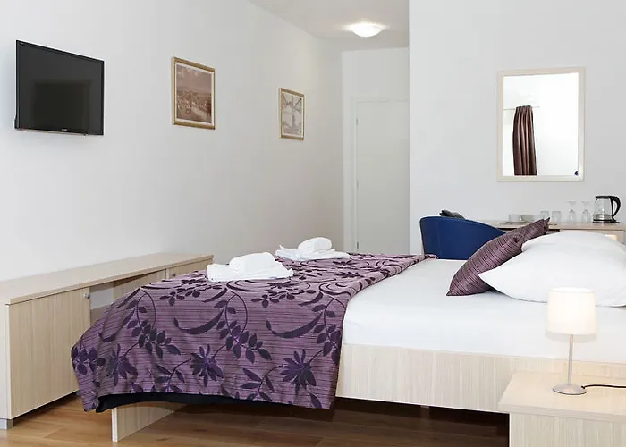 Hotel Zlatni Rat